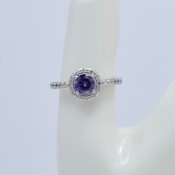 NWOT Fragrant Jewels Purple Round Cut Multi-Stone Halo Ring Size 8 US - Picture 2 of 5